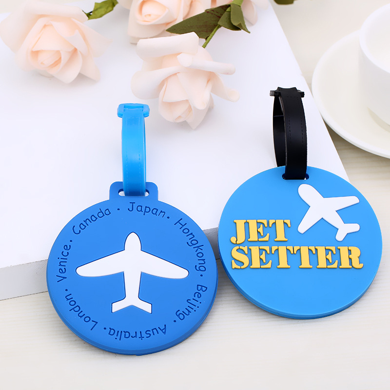 新款個(gè)性多種行李卡通飛機(jī)行李牌掛飾硅膠圓形卡通行李牌批發(fā)
