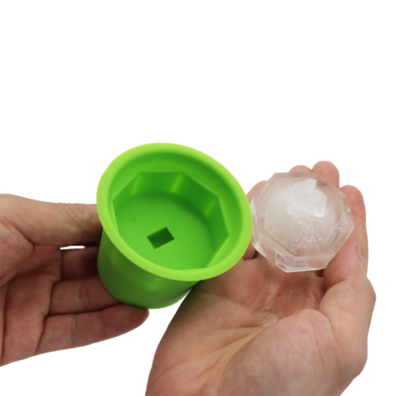 硅膠點膠機受潮后怎么處理